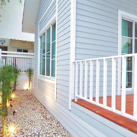 Baan Casita With Private Seaside Cottage Хуахін Екстер'єр фото