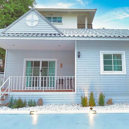 Baan Casita With Private Seaside Cottage Хуахін Екстер'єр фото