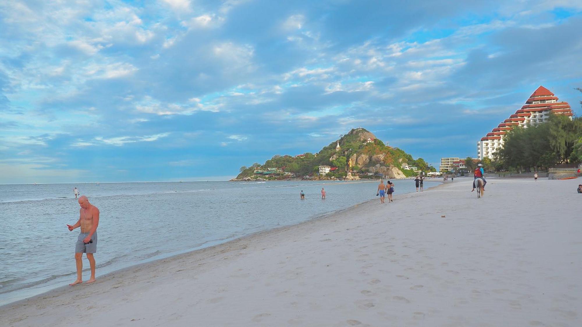 Baan Casita With Private Seaside Cottage Хуахін Екстер'єр фото