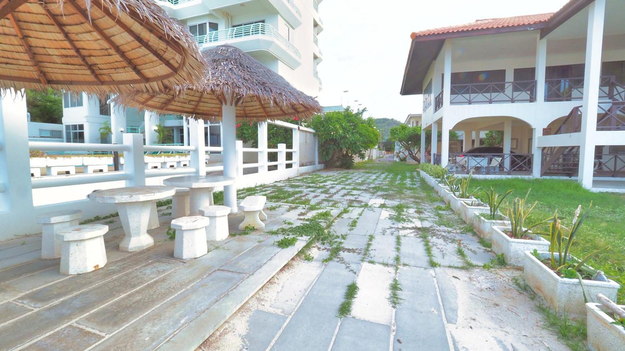 Baan Casita With Private Seaside Cottage Хуахін Екстер'єр фото