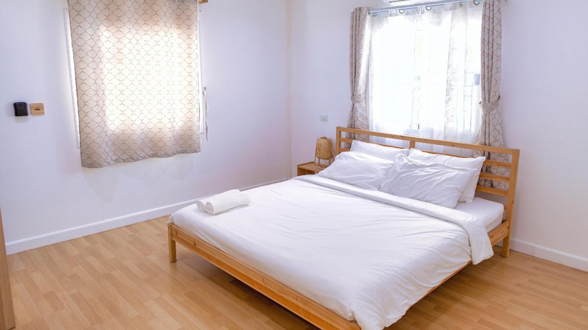 Baan Casita With Private Seaside Cottage Хуахін Екстер'єр фото